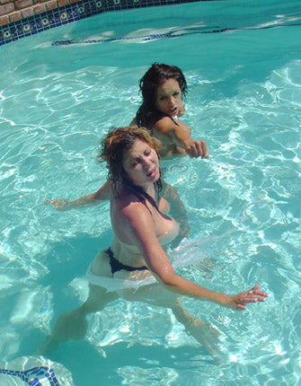 JMR-102ccPS  POOL POUNDING  Tori Sinclair vs Francesca Le'  Photo Set