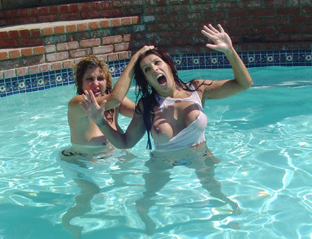 JMR-102ccPS  POOL POUNDING  Tori Sinclair vs Francesca Le'  Photo Set