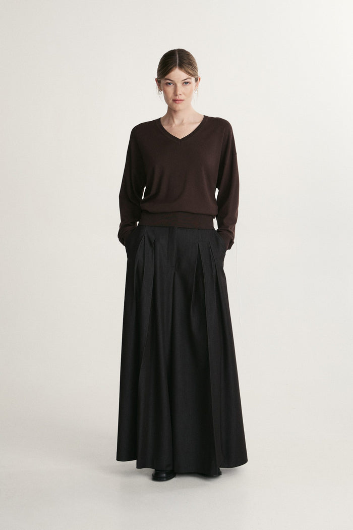 Loose V neck sweater