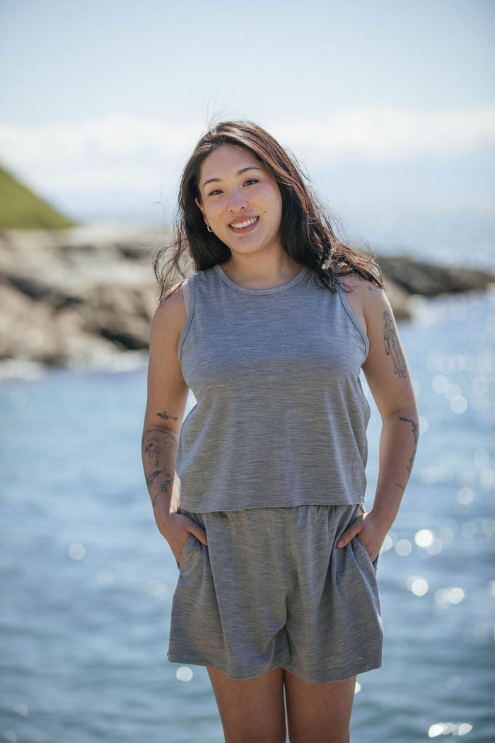 Boxy Tank | Esther is wearing size Medium, height 5.5"