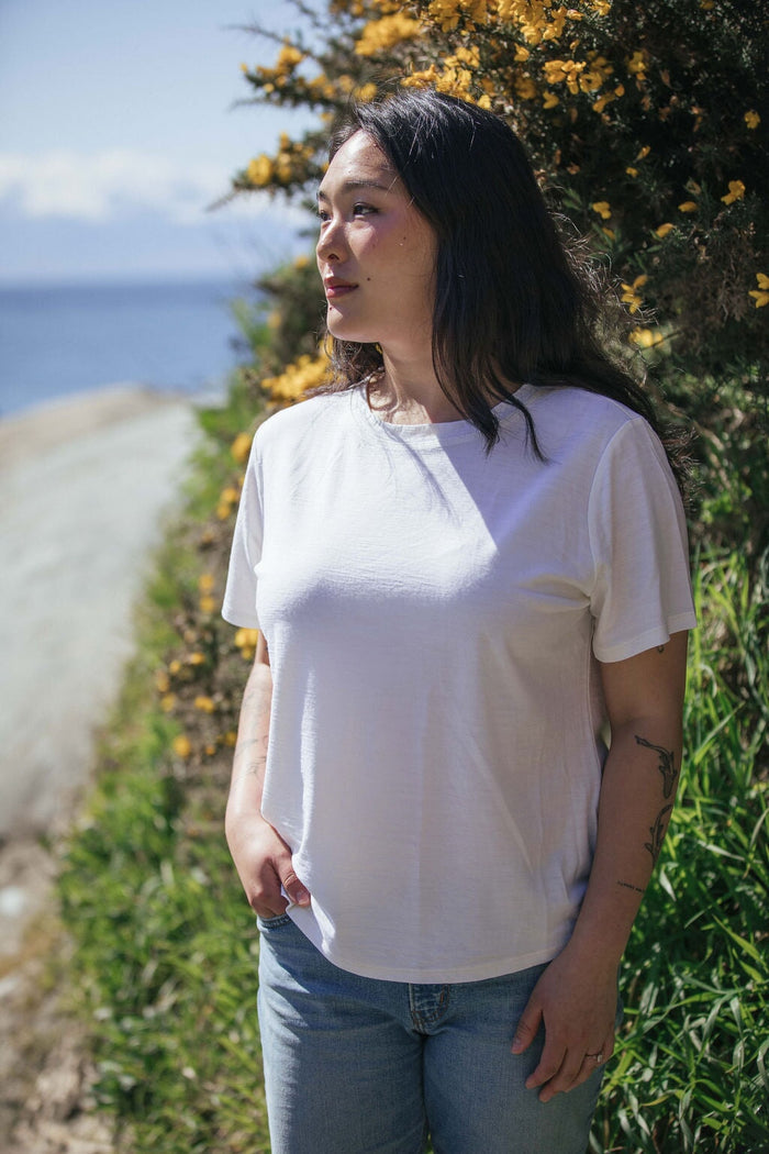 Long Boxy T-Shirt| Esther is wearing size Medium,  height 5.5"