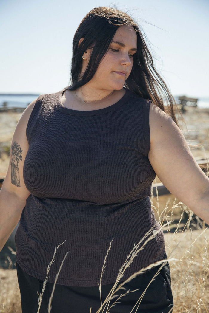 Waffle Tank | Sybil is wearing size 3XL, height 5.6"