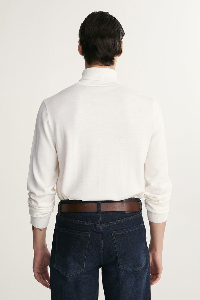 Merino wool turtle neck sweater